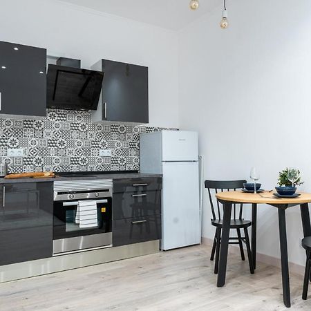 Cozy Studio Apartment 5 Min From Camp Nou Барселона Экстерьер фото