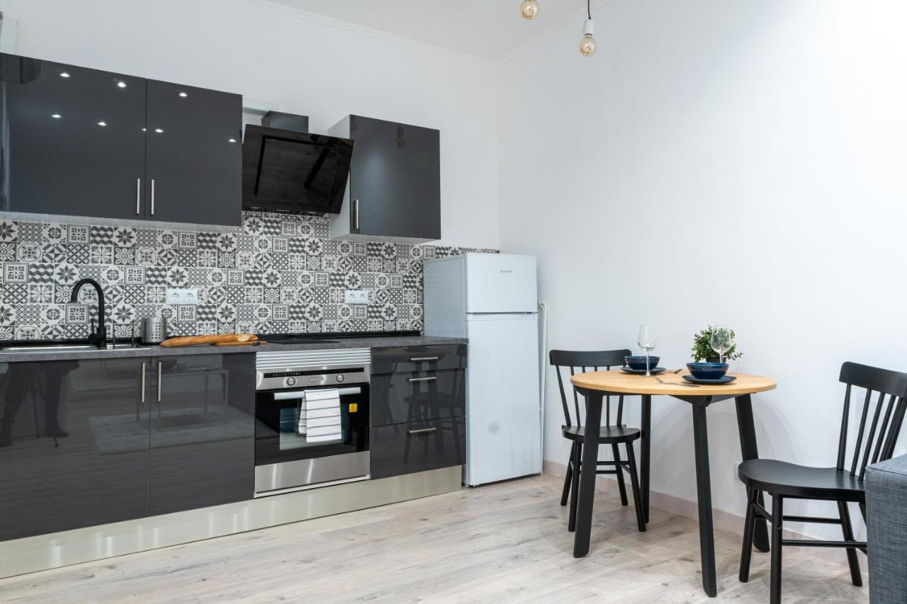 Cozy Studio Apartment 5 Min From Camp Nou Барселона Экстерьер фото